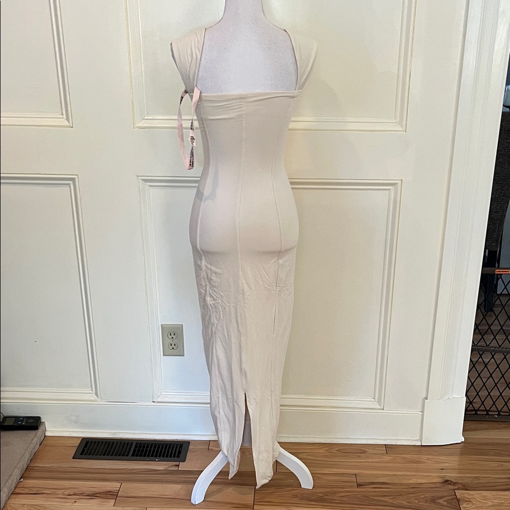 Oh Polly Cream Maxi Dress - Picture 8 of 11